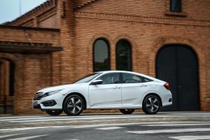 Honda Civic EXL Sedan 2016 года  (LA)